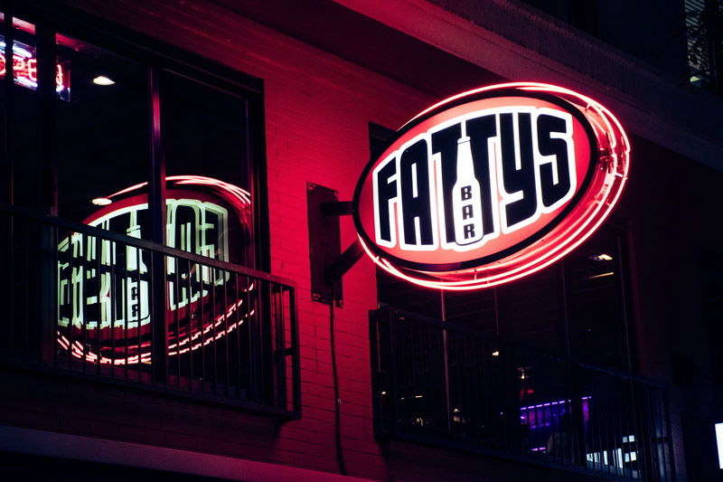 nightlife, neon lights, architecture, 4K, entrance, light, building, building exterior, sign, railing, communication, illuminated, western script, window