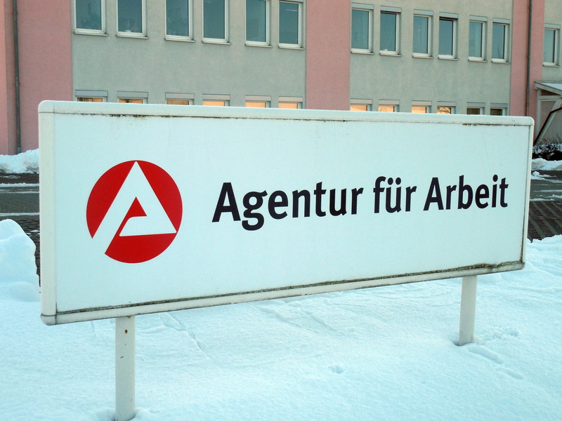 work, germany, signage, communication, building exterior, winter, unemployment, shield, sign, looking for a job, logo, german, no parking sign, architecture