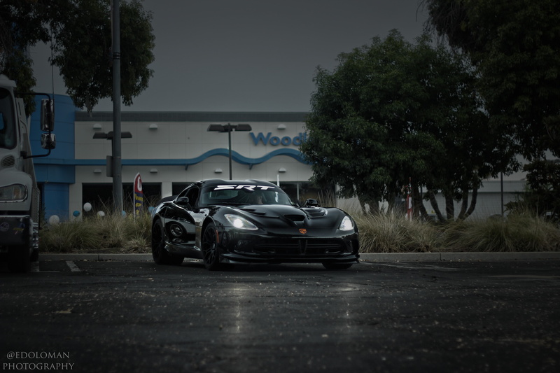 plant, built structure, transportation, Dodge Viper, nature, land vehicle, road, street, 5K, architecture, on the move, day, travel, car, stationary, city
