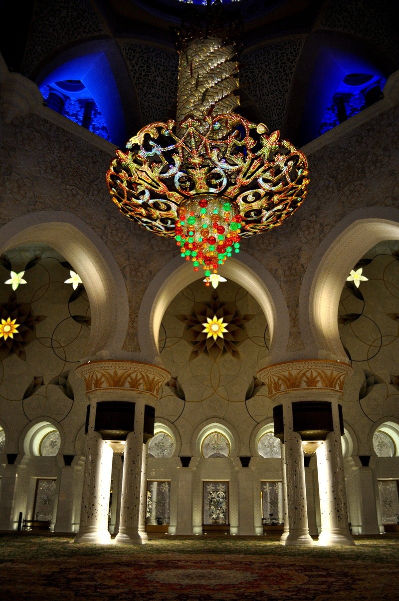 built structure, architectural column, ceiling, religion, mosque, emirates, architecture, lighting equipment, building exterior, illuminated, 4K, low angle view