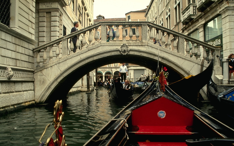 channel, venice, italian Culture, cityscape, water, tourism, europe, gondola - traditional boat, 2K, facade, venice - Italy, color Image, gondola, romance