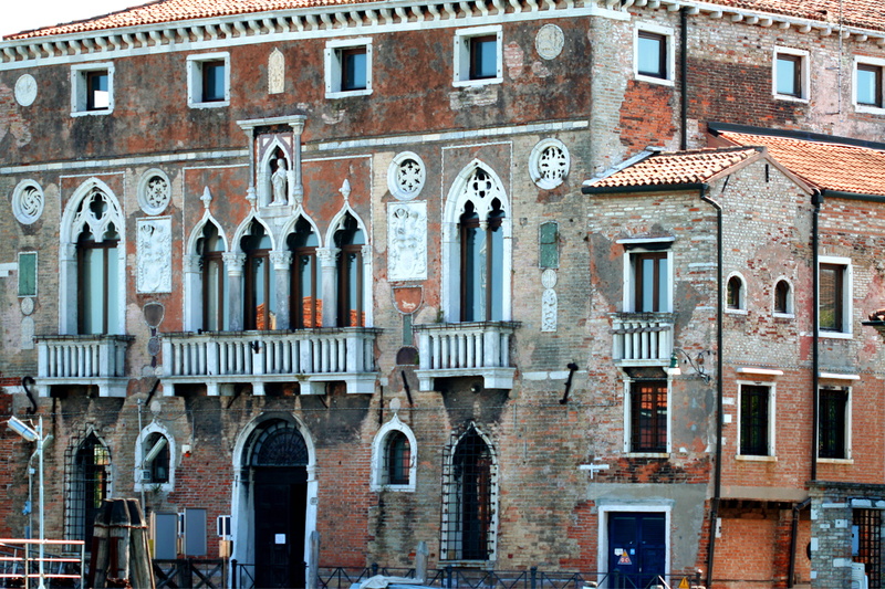 wall, marble, venetian, no people, residential district, venezia, architecture, europe, grand, outdoors, windows, venice italy, touristic, arches, brick wall