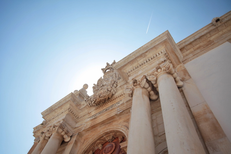 low angle view, the past, arch, obelisk, concrete, clear sky, memorial, shrine, archaeology, worship, day, building, dome, nature, arched, parthenon, city