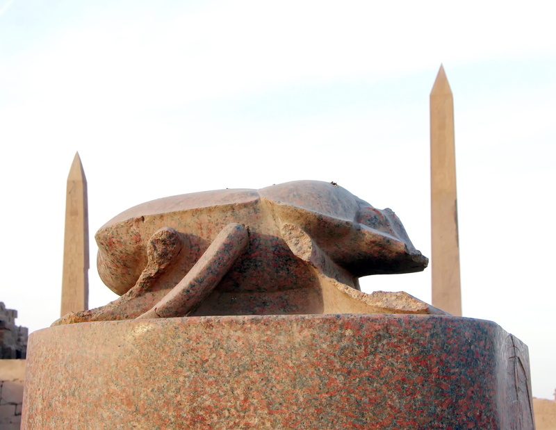 nature, close-up, renaissance, focus on foreground, weathered, art and craft, outdoors, the past, obsolete, clear sky, statue, old, amen, karnak, metal