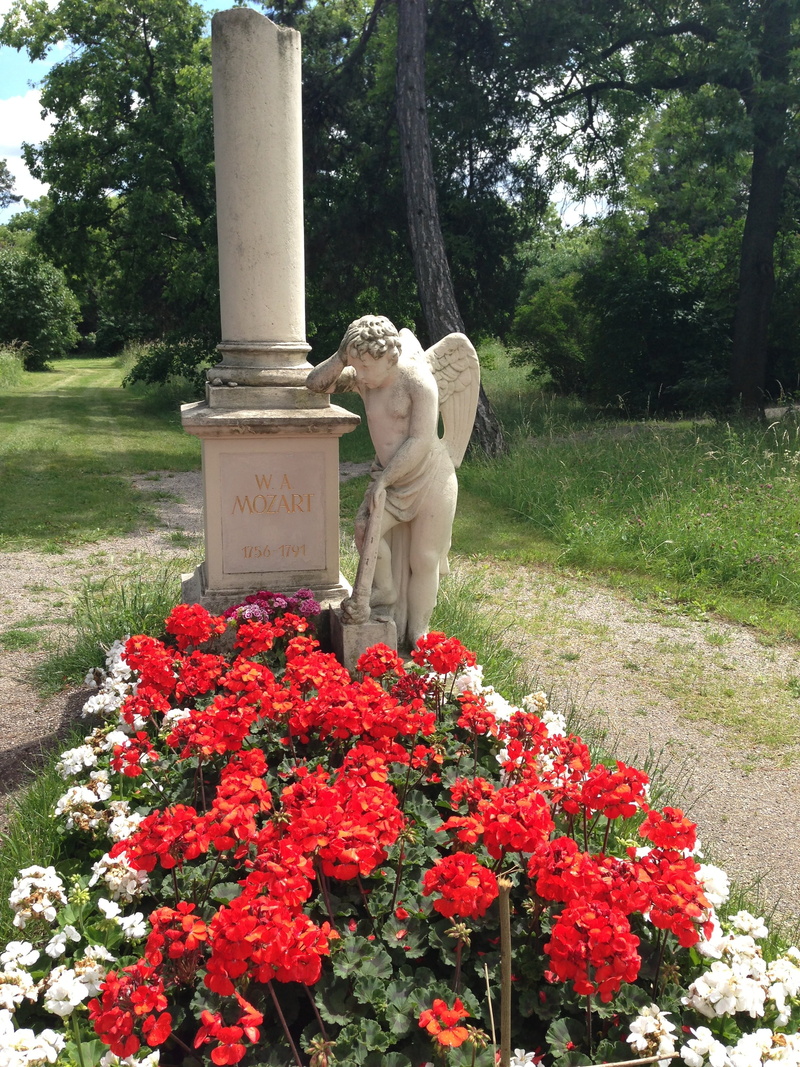 red, art and craft, sculpture, beauty in nature, away, vienna, park, mourning, plant, statue, mozart memorial, leopold mozart, white, tree, growth, cry