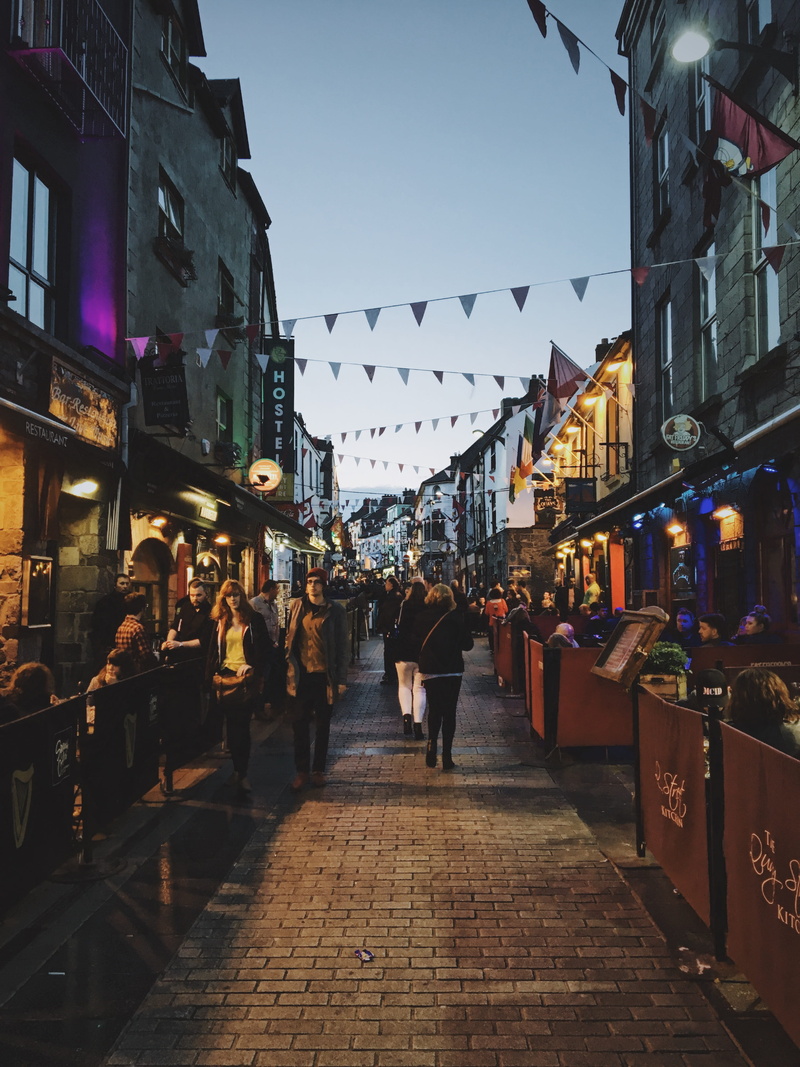 sky, ireland, nightlife, village, street market, architecture, group of people, urban, town, building exterior, 4K, popular, direction, old, the way forward