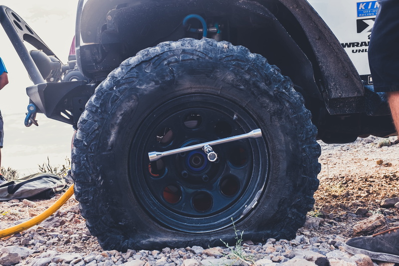 4K, motor vehicle, vehicle part, close-up, transportation, tire, car, fix tire, outdoors, flat, nature, land vehicle, snow, rubber, car problems, day