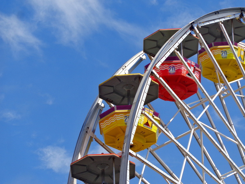 beach, summer, california, 2K, multicolored, amusement park ride, blue, america, amusement park, flag, day, la, nature, landmark, fun, carousel, outdoors