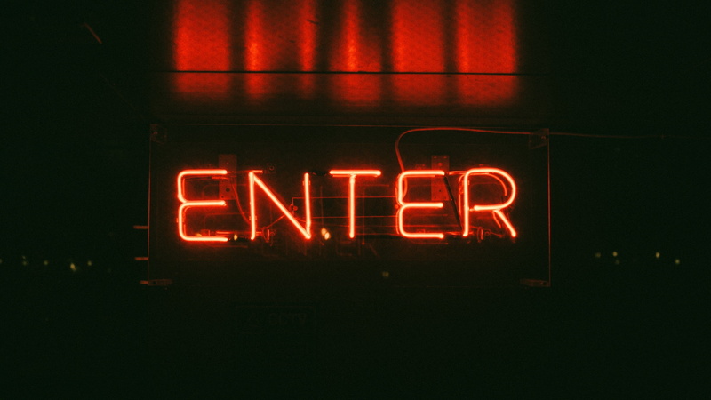 signage, enter, darkness, 4K, text, lighting equipment, nightlife, glowing, light, open sign, western script, display device, indoors, illuminated, sign