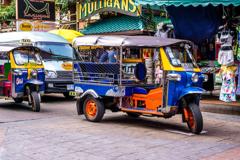 motorcycle, asia, transportation, urban Scene, built structure, building exterior, auto, no people, mode of transportation, tourists, tuktuk, paving stone