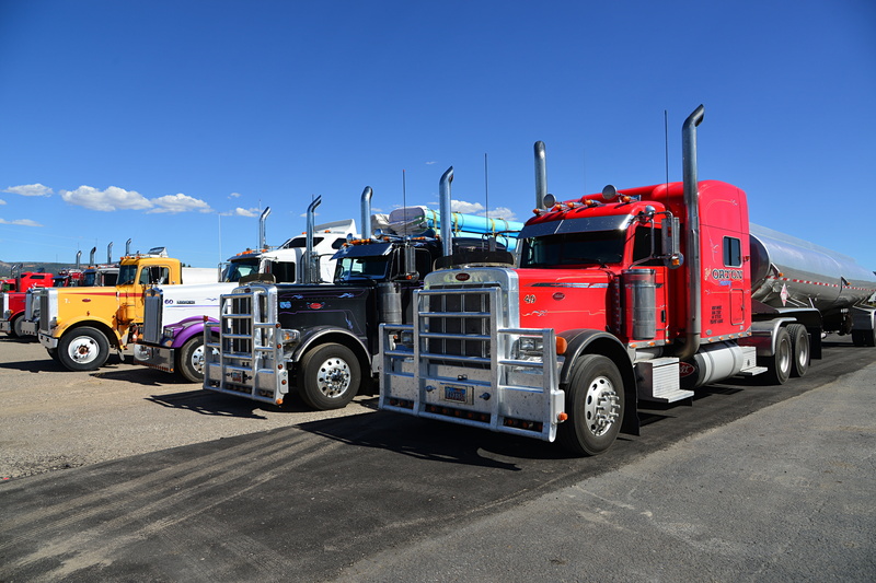 commercial land vehicle, assorted, freight transportation, transport, summer, truck, land vehicle, carriage of goods, tank wagon, four, semi-truck, sky