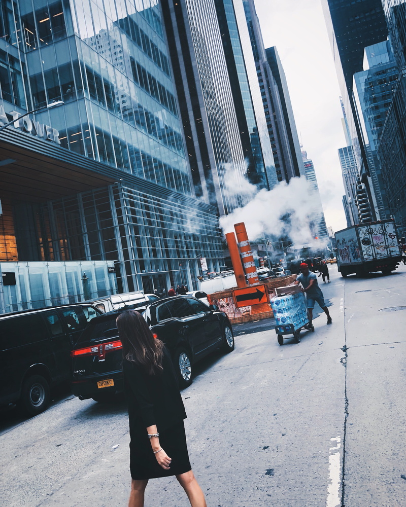 grey, suv, urban, road, pollution, walking, car, new york, mode of transportation, city, city life, parking lot, office building exterior, building exterior