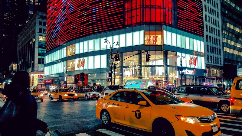 street lights, cab, nyc, taxi, night, building, road, lapse, city lights, men, traffic light, city life, landscape, city street, cityscape, art, 5K, downtown