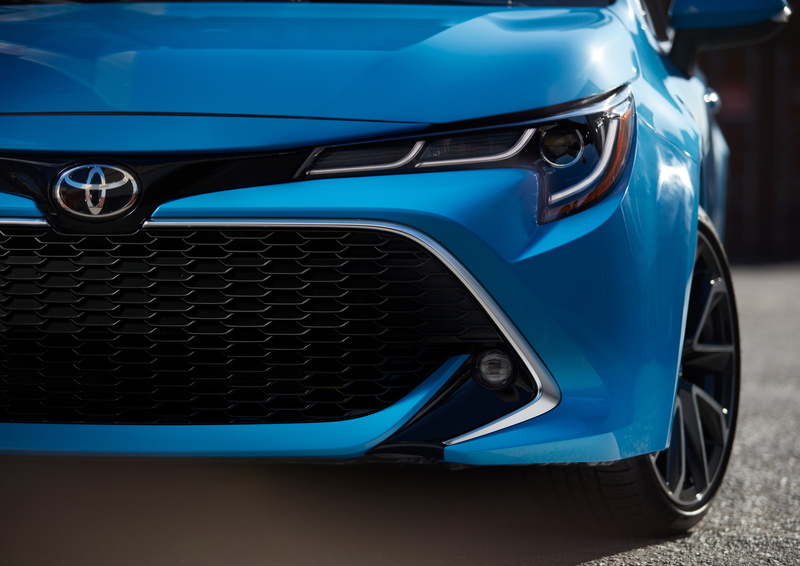 retro styled, motor vehicle, no people, wealth, mode of transportation, corolla, 2019, shiny, day, car, hatchback, transportation, headlight, metal, close-up