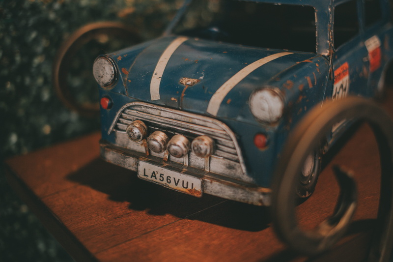 surface, wooden, nostalgia, brown, history, vintage car, figure, obsolete, the past, nature, figurine, mode of transportation, cast, vintage, land vehicle