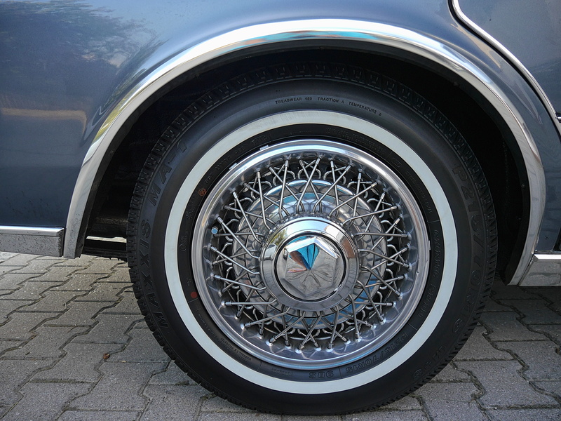 close-up, mode of transportation, day, outdoors, motor vehicle, tire, street, chrysler, oldtimer, car, geometric shape, carlisle, transportation, road