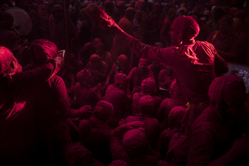 human, 5K, concert, real people, head, photo, red, group of people, traditional festival, people, abundance, men, hair, full frame, holi, lecture, high angle view
