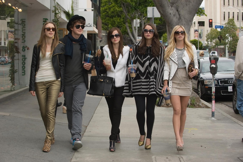 real people, glasses, Sofia Coppola, teenager, young women, lifestyles, Taissa Farmiga, leisure activity, togetherness, portrait, Emma Watson, adult, black jackets