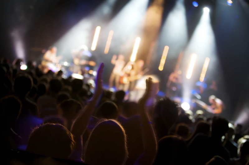 night, people, applauding, fan - Enthusiast, nightlife, spectator, excitement, stage Light, blue, stage - Performance Space, enjoyment, celebration