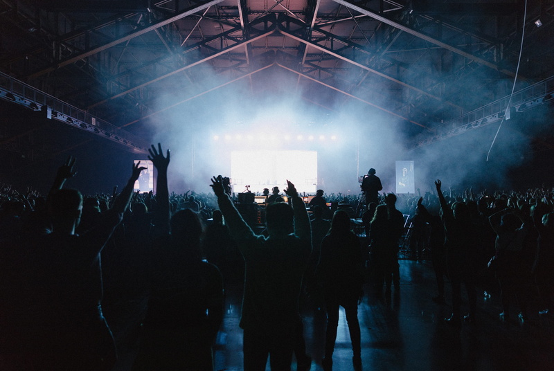 group of people, stage light, large group of people, night, human limb, silhouette, hands, body part, limb, applauding, crowd, raising, music, 5K, dark