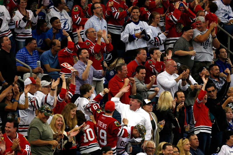 lifestyles, blackhawks pictures, men, mixed age range, team sport, soccer, stadium, real people, large group of people, crowd, applauding, sport, 1080P