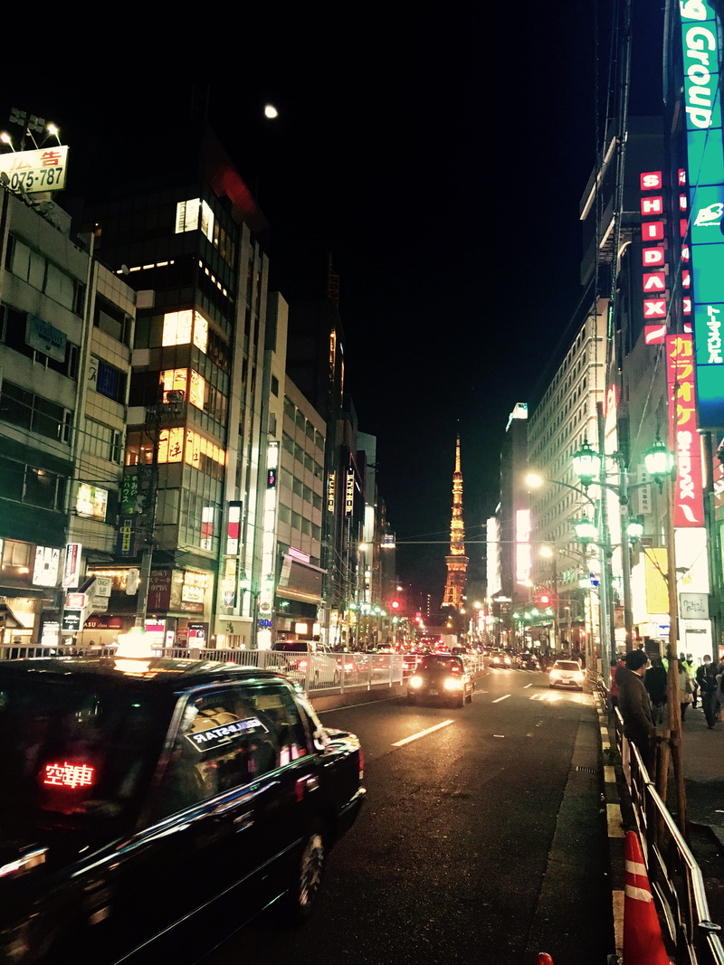 japan, night, tokyo, taxi, street, car, city life, roppongi, incidental people, land vehicle, skyscraper, building exterior, mode of transportation, motor vehicle