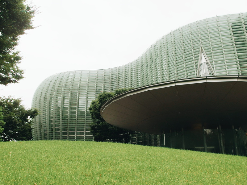 grass, minato-ku, architectures, nature, architecture, green, building exterior, modern, glass, outdoors, travel destinations, low angle view