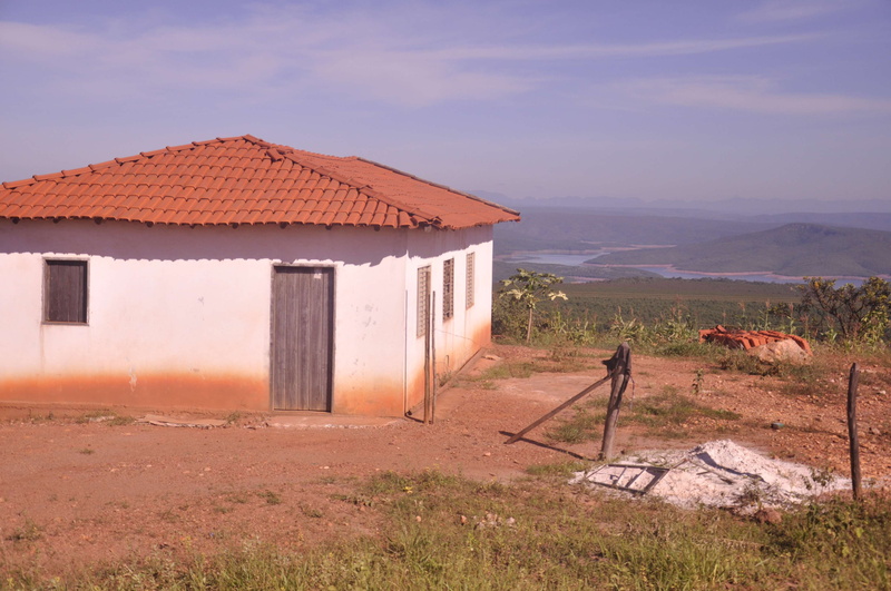 ciudad, environment, scenics - nature, grass, brazil, city, house, architecture, outdoors, plaza, sky, building exterior, abandoned, building, landscape