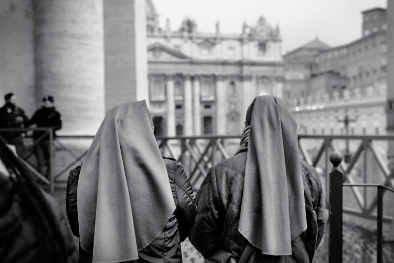 vehicle, women, st. peters basilica, bridge - man made structure, coat, bridge, vatican city, transportation, architecture, human, grayscale, apparel, people