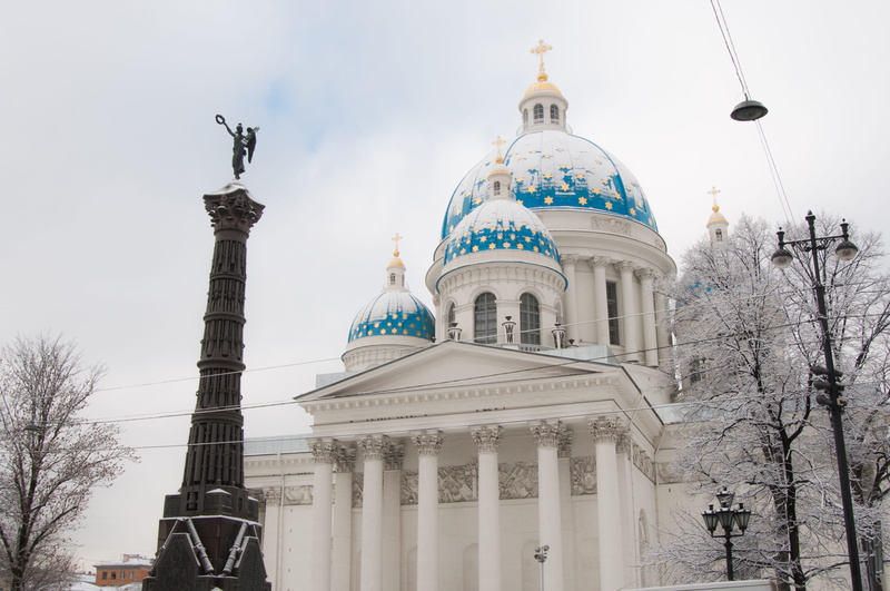 belief, sky, monument, religion, no people, government, built structure, place of worship, city, peter, plant, megalopolis, church, day, tourist, dome