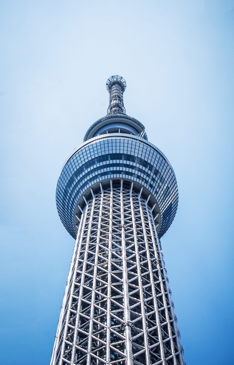 modern, 4K, building exterior, global communications, clear sky, architecture, day, tourism, built structure, sky, building, nature, spire, city, travel
