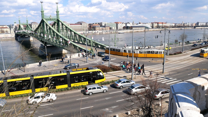 stadt, street, day, cityscape, car, incidental people, 1080P, hungary, connection, sky, inner city, tramway, bridge, transportation, built structure, donau