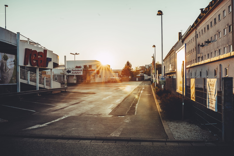 city, summer, street, the way forward, nature, sign, urban, symbol, mood, built structure, building, track, road, real, bavaria, sundwon, 5K, flare, sky