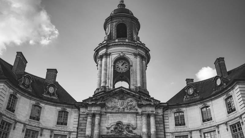 art, belief, day, nature, low angle view, building exterior, city, bretagne, cloud - sky, noir et blanc, sky, built structure, architecture, the past, travel