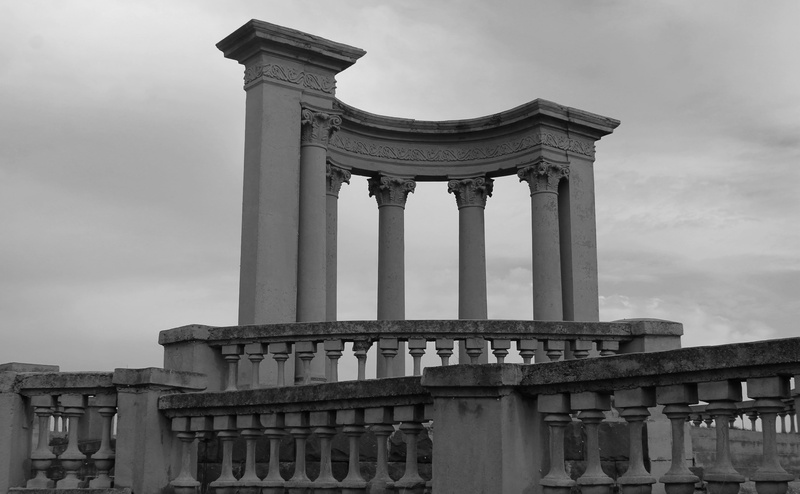 tourism, no people, sky, architectural column, low angle view, Architecture, travel, colonnade, building exterior, cloud - sky, outdoors, built structure