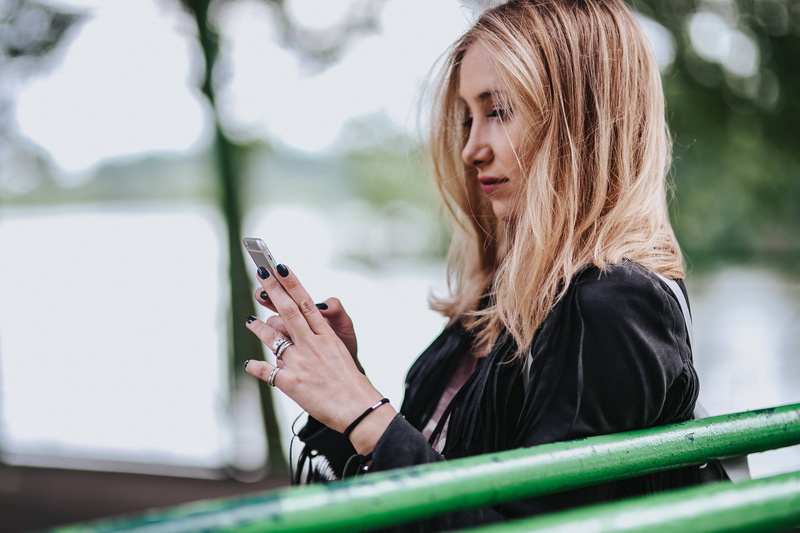pretty, caucasian Ethnicity, woman, beautiful, females, mobile phone, rail, adults only, holding, Blonde, female, handrail, color Image, hair, blond Hair