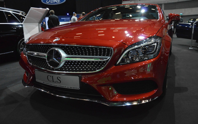 red cars, mode of transportation, red, cls, lighting equipment, Mercedes-Benz, western script, sports car, retail, headlight, silver colored, benz, no people