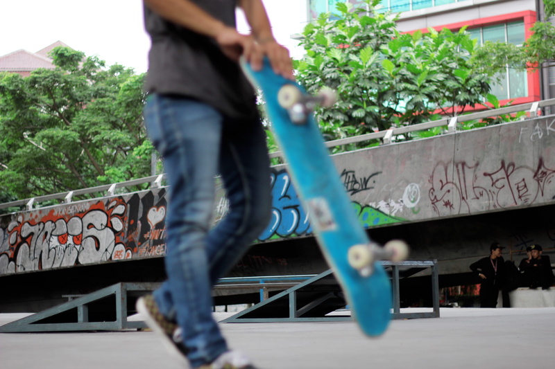city, trees, lifestyles, man, street art, 2K, lifestyle, day, tricks, skateboarder, people, art, youth, skateboard, railing, full length, sports, action