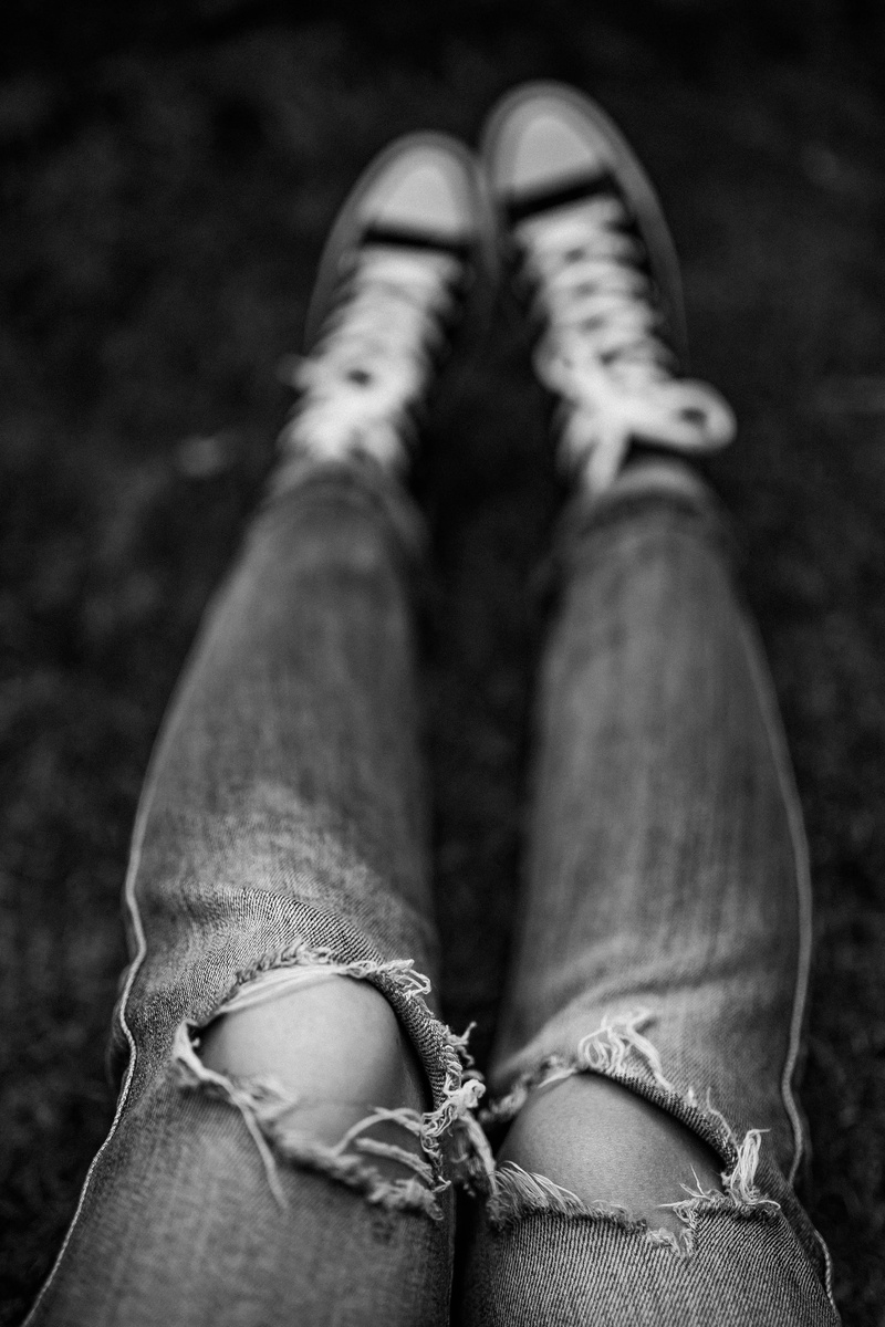 pair, limb, body part, personal perspective, lifestyles, unrecognizable person, casual, human leg, close-up, bee bobs, legs, leisure activity, denim, black