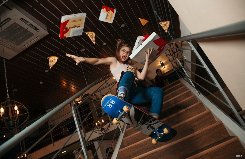 lifestyles, mid-air, stairs, emotion, leisure activity, young adult, real people, Pasha Karpenko, casual clothing, pizza, architecture, women, jumping