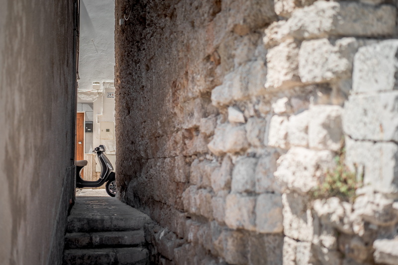 outdoors, history, italy, door, stone wall, wall, architecture, tourism, apulia, travel, travel destinations, wall - building feature, alley, city, narrow
