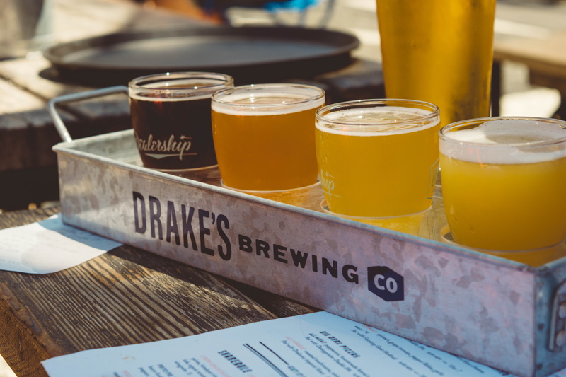 flight, container, refreshment, menu, communication, table, day, text, wood - material, brewery, tray, pint, indoors, craft beer, united states, 5K, drinking glass