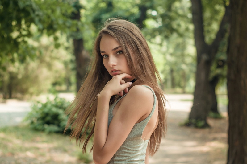 2K, girl, cool, beauty, touch, Catherine Podbereznaya, beautiful, shoulders, cute, summer, model, lips, handle, hair, perfect, feeling, bokeh, street