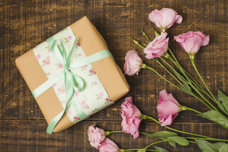 5K, gift box, eustoma, flowers, gift, pink