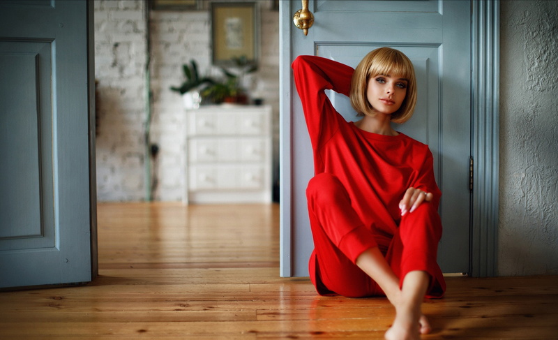 childhood, women indoors, hardwood floor, model, innocence, looking at camera, one person, door, flooring, home interior, 2K, child, women, entrance, blue eyes