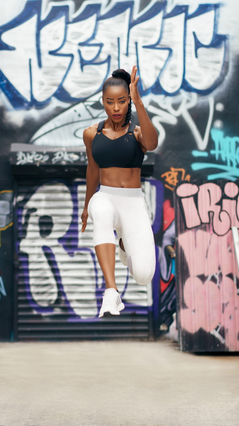 athlete, roussa elsey, grafitti, real People, bokeh, run, young Adult, healthy Lifestyle, nike running, young Women, female, lifestyles, 5K, people, blur