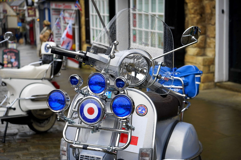 close-up, street, motor scooter, blue, vehicle, moped, outdoors, day, city, retro, design, headlight, architecture, motorcycle, classic, bikers, style