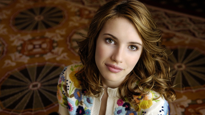 Emma Roberts, beauty, long hair, women, headshot, smiling, indoors, looking at camera, front view, hair, one person, portrait, contemplation, beautiful woman