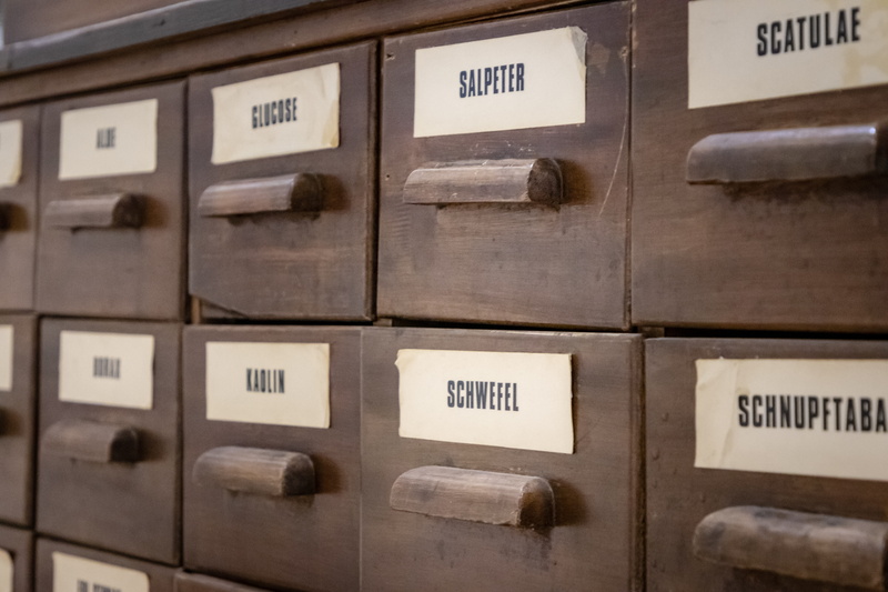ampersand, security, label, number, cabinet, sailor suit, large group of objects, letterbox, locker, shoe shop, in a row, postal office, close-up, mailbox
