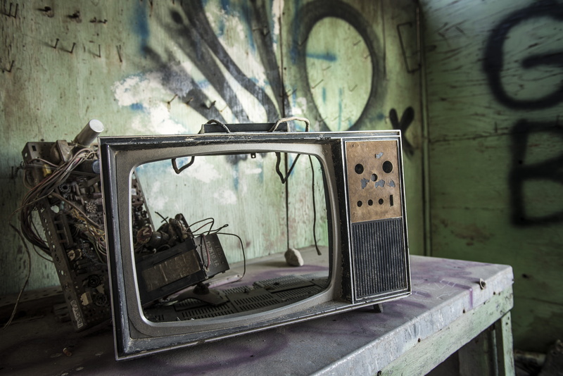 antique, gray, television, run-down, indoors, abandoned, frame, decline, graffiti, tv, table, damaged, inside, no people, architecture, wooden, salton sea